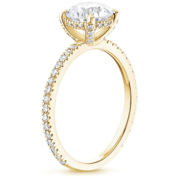 “Round timeless elegance with this yellow gold diamond ring, crafted for brilliance, luxury, and unforgettable moments of true love.”
