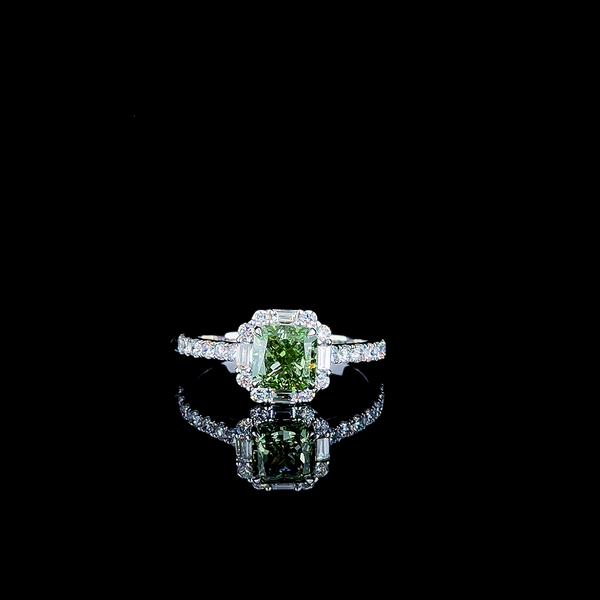This ring features a radiant-cut green center diamond (2.2 ct. tw.) 14kt White Gold