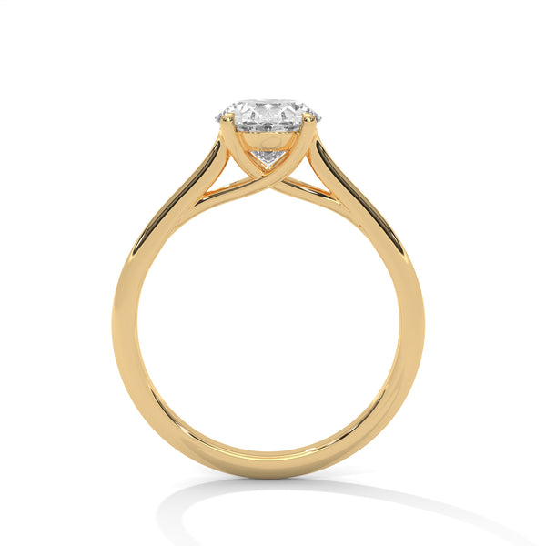“Oval solitaire diamond ring in yellowgold—crafted for timeless elegance, radiant sparkle, and unforgettable proposals with modern luxury.”