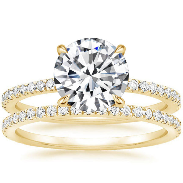 “Round timeless elegance with this yellow gold diamond ring, crafted for brilliance, luxury, and unforgettable moments of true love.”
