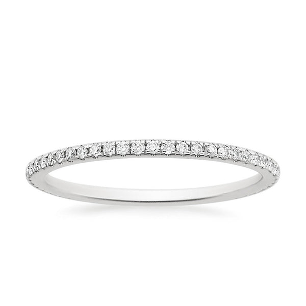 “Elegant yellow-gold diamond ring offering timeless brilliance, modern sophistication, and perfect sparkle—crafted to elevate every proposal, celebration, and love story.”