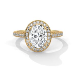 Elegant Halo Pavé Engagement Ring in Yellow Gold